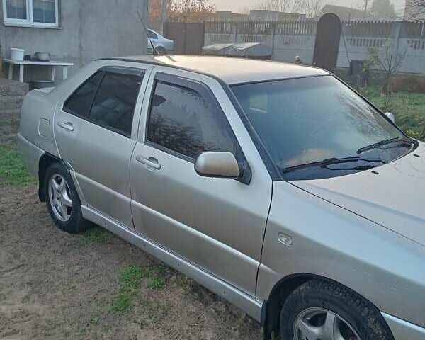 Бежевый Чери Амулет, объемом двигателя 1.6 л и пробегом 225 тыс. км за 1450 $, фото 1 на Automoto.ua