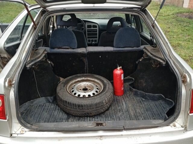 Бежевий Чері Амулет, об'ємом двигуна 1.6 л та пробігом 140 тис. км за 710 $, фото 6 на Automoto.ua