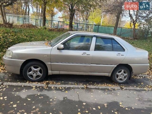 Бежевый Чери Амулет, объемом двигателя 1.6 л и пробегом 220 тыс. км за 999 $, фото 3 на Automoto.ua