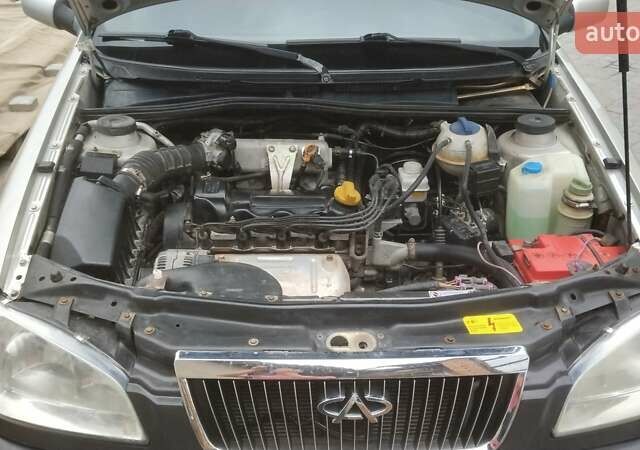 Бежевый Чери Амулет, объемом двигателя 1.6 л и пробегом 130 тыс. км за 2000 $, фото 2 на Automoto.ua