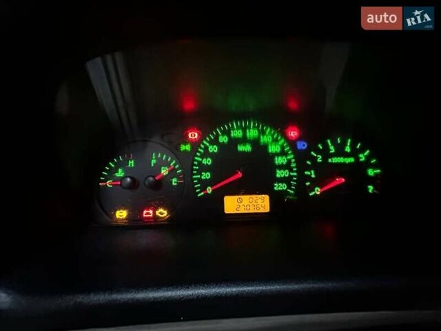 Бежевый Чери Амулет, объемом двигателя 1.6 л и пробегом 270 тыс. км за 1500 $, фото 7 на Automoto.ua