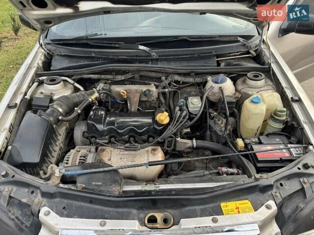 Бежевый Чери Амулет, объемом двигателя 1.6 л и пробегом 200 тыс. км за 1700 $, фото 22 на Automoto.ua