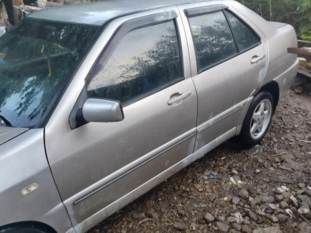 Бежевый Чери Амулет, объемом двигателя 1.6 л и пробегом 179 тыс. км за 1000 $, фото 4 на Automoto.ua