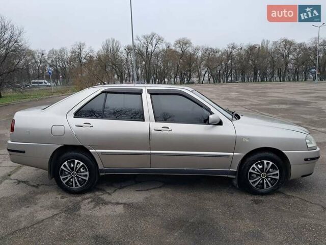 Бежевый Чери Амулет, объемом двигателя 1.6 л и пробегом 159 тыс. км за 2400 $, фото 3 на Automoto.ua