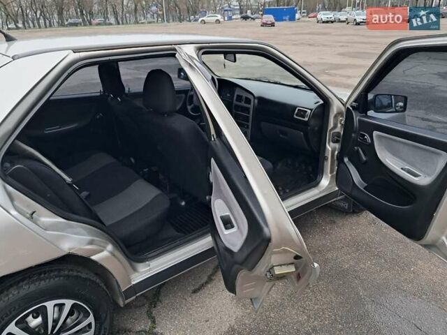 Бежевый Чери Амулет, объемом двигателя 1.6 л и пробегом 159 тыс. км за 2400 $, фото 9 на Automoto.ua