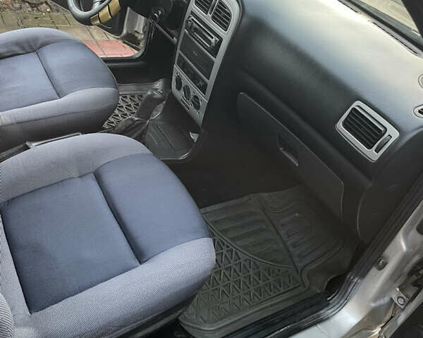 Бежевий Чері Амулет, об'ємом двигуна 1.6 л та пробігом 156 тис. км за 1550 $, фото 16 на Automoto.ua