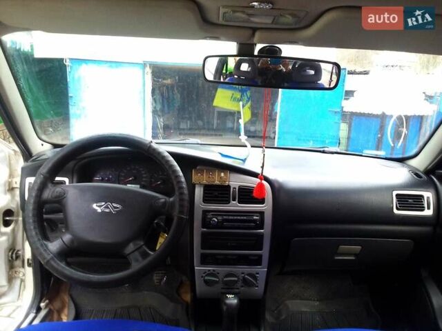 Бежевый Чери Амулет, объемом двигателя 1.6 л и пробегом 240 тыс. км за 2500 $, фото 2 на Automoto.ua