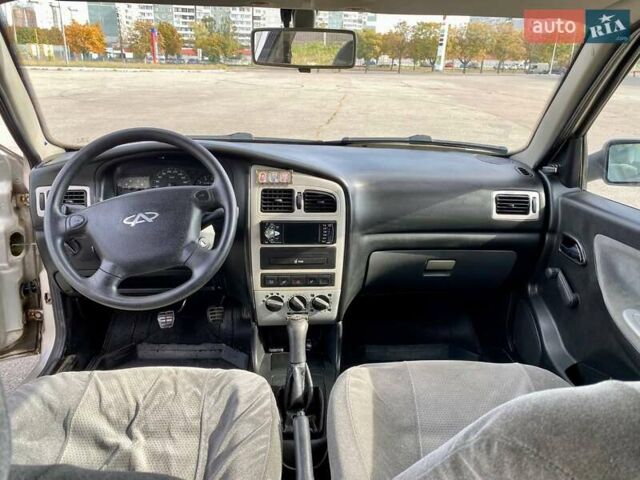 Бежевый Чери Амулет, объемом двигателя 1.6 л и пробегом 70 тыс. км за 3500 $, фото 9 на Automoto.ua