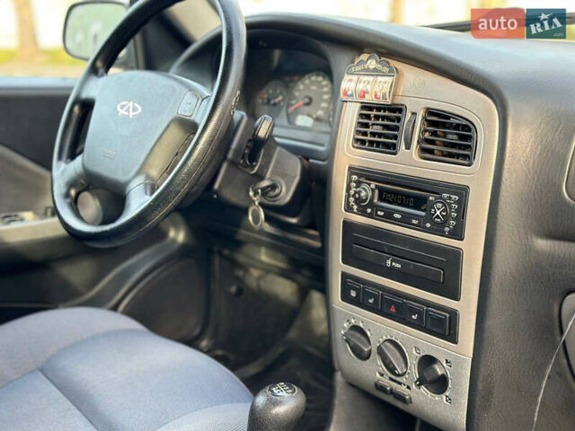 Бежевий Чері Амулет, об'ємом двигуна 1.6 л та пробігом 73 тис. км за 2800 $, фото 8 на Automoto.ua