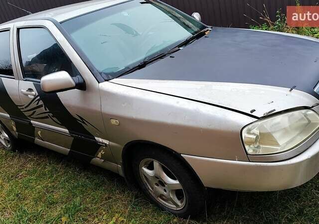 Бежевый Чери Амулет, объемом двигателя 1.6 л и пробегом 230 тыс. км за 650 $, фото 3 на Automoto.ua