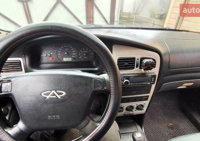 Бежевый Чери Амулет, объемом двигателя 1.6 л и пробегом 230 тыс. км за 750 $, фото 8 на Automoto.ua