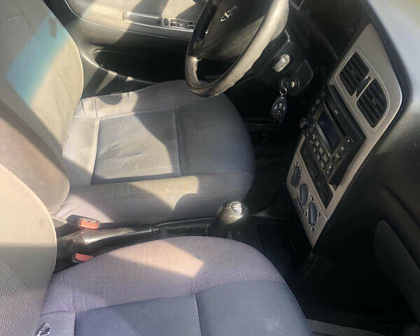 Бежевый Чери Амулет, объемом двигателя 1.6 л и пробегом 160 тыс. км за 900 $, фото 2 на Automoto.ua