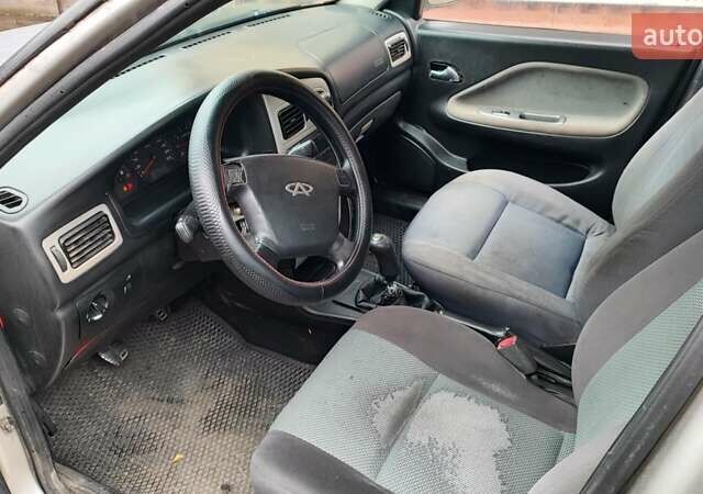 Бежевый Чери Амулет, объемом двигателя 1.6 л и пробегом 230 тыс. км за 750 $, фото 7 на Automoto.ua