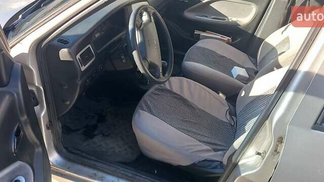 Бежевый Чери Амулет, объемом двигателя 1.6 л и пробегом 87 тыс. км за 2000 $, фото 9 на Automoto.ua