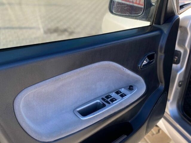 Бежевый Чери Амулет, объемом двигателя 1.6 л и пробегом 106 тыс. км за 1999 $, фото 6 на Automoto.ua