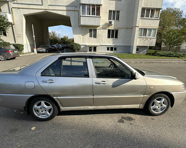 Бежевый Чери Амулет, объемом двигателя 1.6 л и пробегом 127 тыс. км за 2500 $, фото 3 на Automoto.ua