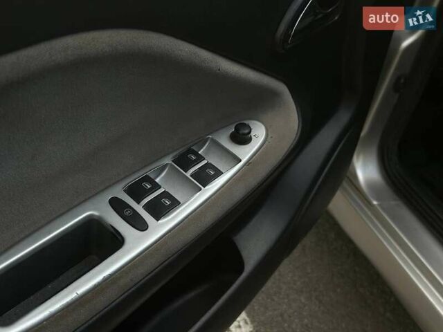Бежевый Чери Амулет, объемом двигателя 1.6 л и пробегом 210 тыс. км за 2799 $, фото 11 на Automoto.ua
