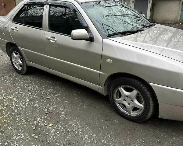 Бежевый Чери Амулет, объемом двигателя 1.6 л и пробегом 200 тыс. км за 1650 $, фото 3 на Automoto.ua