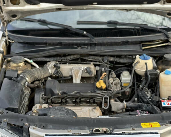 Бежевый Чери Амулет, объемом двигателя 1.6 л и пробегом 73 тыс. км за 2900 $, фото 28 на Automoto.ua