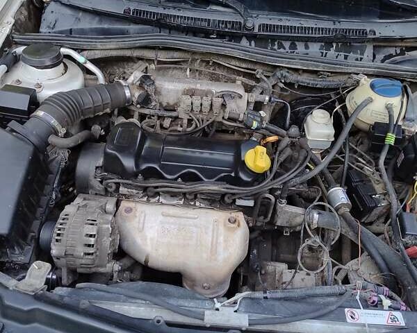 Бежевий Чері Амулет, об'ємом двигуна 1.6 л та пробігом 147 тис. км за 1900 $, фото 7 на Automoto.ua