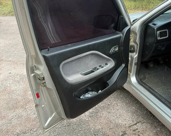 Бежевый Чери Амулет, объемом двигателя 1.6 л и пробегом 143 тыс. км за 1550 $, фото 2 на Automoto.ua