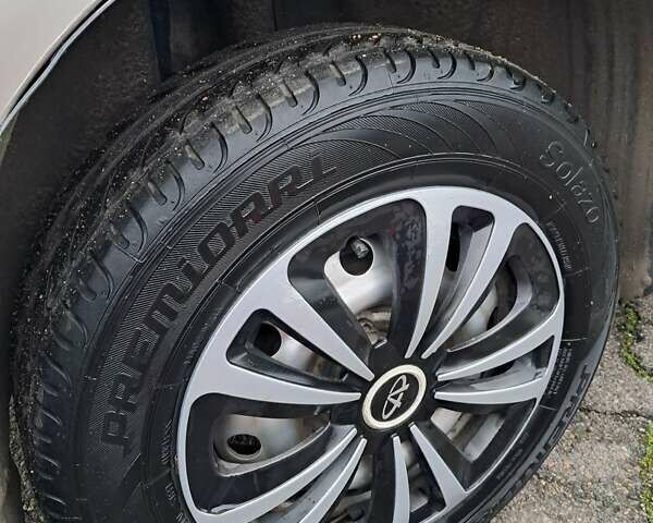 Бежевый Чери Амулет, объемом двигателя 1.6 л и пробегом 159 тыс. км за 2400 $, фото 8 на Automoto.ua