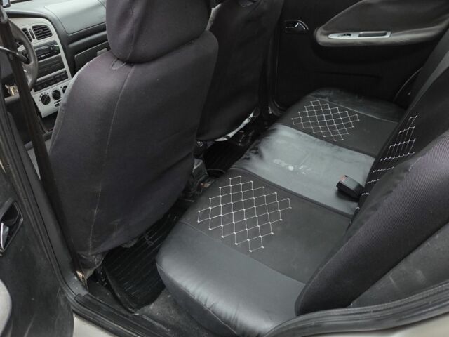 Бежевий Чері Амулет, об'ємом двигуна 1.6 л та пробігом 145 тис. км за 1300 $, фото 6 на Automoto.ua