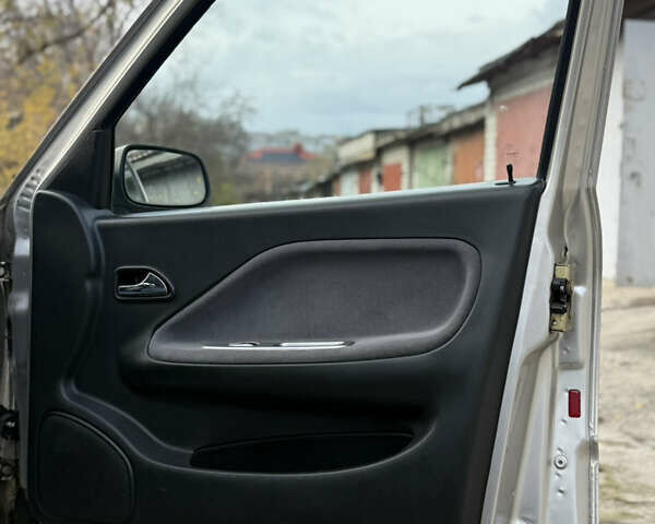 Бежевый Чери Амулет, объемом двигателя 1.6 л и пробегом 73 тыс. км за 2900 $, фото 17 на Automoto.ua