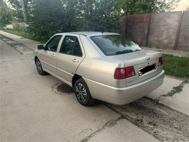 Бежевый Чери Амулет, объемом двигателя 1.6 л и пробегом 61 тыс. км за 2200 $, фото 4 на Automoto.ua