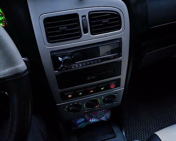 Бежевый Чери Амулет, объемом двигателя 1.6 л и пробегом 192 тыс. км за 2350 $, фото 12 на Automoto.ua