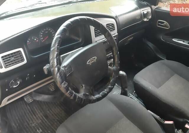 Бежевый Чери Амулет, объемом двигателя 1.6 л и пробегом 260 тыс. км за 1350 $, фото 7 на Automoto.ua