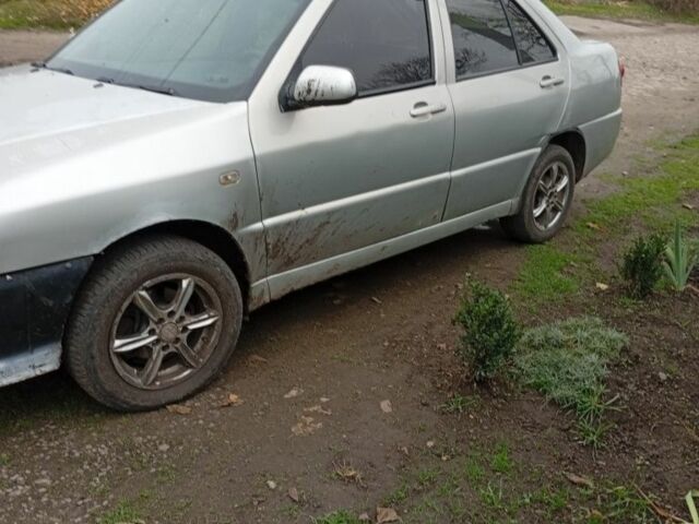 Бежевый Чери Амулет, объемом двигателя 1.5 л и пробегом 179 тыс. км за 1500 $, фото 3 на Automoto.ua