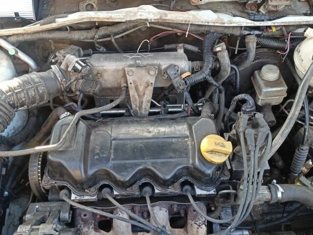 Бежевый Чери Амулет, объемом двигателя 1.6 л и пробегом 100 тыс. км за 1000 $, фото 6 на Automoto.ua