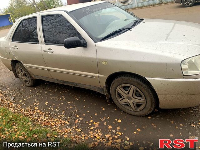 Бежевый Чери Амулет, объемом двигателя 1.6 л и пробегом 225 тыс. км за 2400 $, фото 3 на Automoto.ua