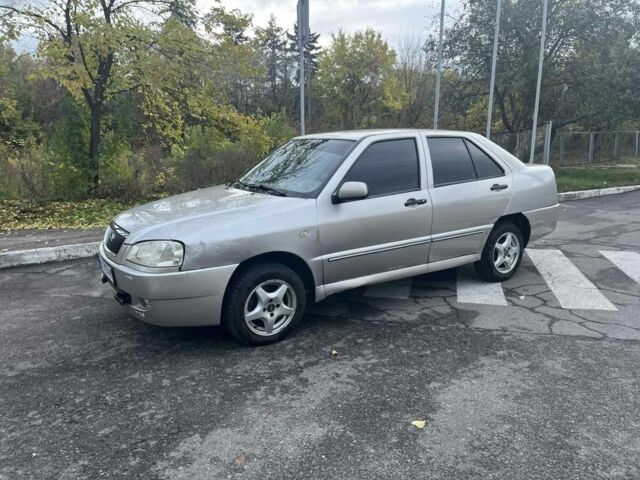 Бежевый Чери Амулет, объемом двигателя 1.6 л и пробегом 220 тыс. км за 1200 $, фото 4 на Automoto.ua