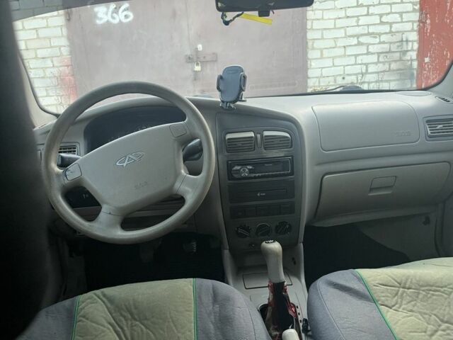 Бежевый Чери Амулет, объемом двигателя 1.6 л и пробегом 220 тыс. км за 1200 $, фото 5 на Automoto.ua