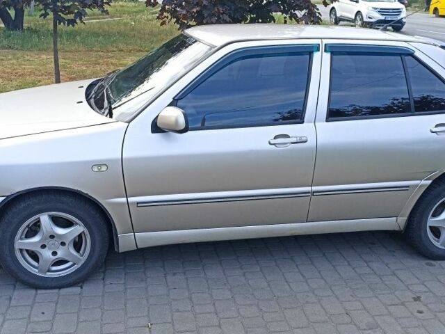 Чери Амулет 2007 в Першотравенске на Automoto.ua Бежевый Чери Амулет, объемом двигателя 1.6 л и пробегом 143 тыс. км за 2300 $, фото 1 на Automoto.ua