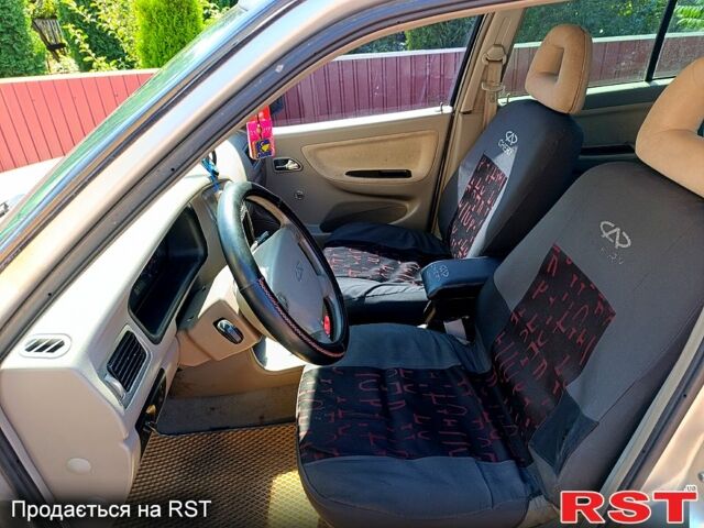 Бежевый Чери Амулет, объемом двигателя 1.6 л и пробегом 180 тыс. км за 1250 $, фото 11 на Automoto.ua