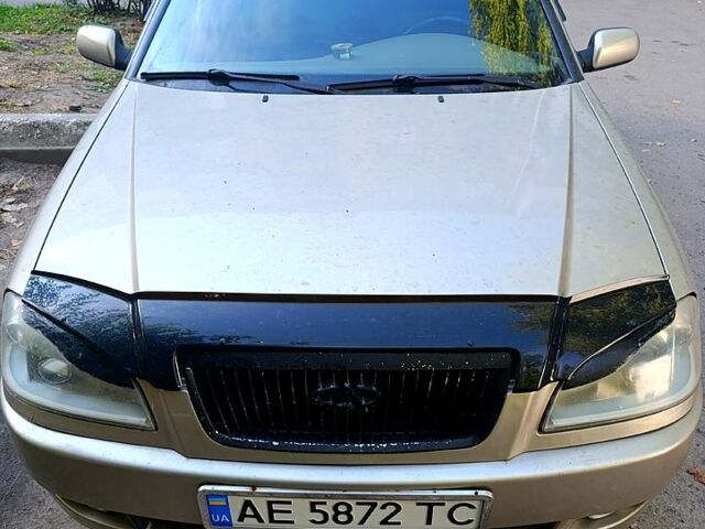 Бежевый Чери Амулет, объемом двигателя 1.6 л и пробегом 230 тыс. км за 2900 $, фото 3 на Automoto.ua