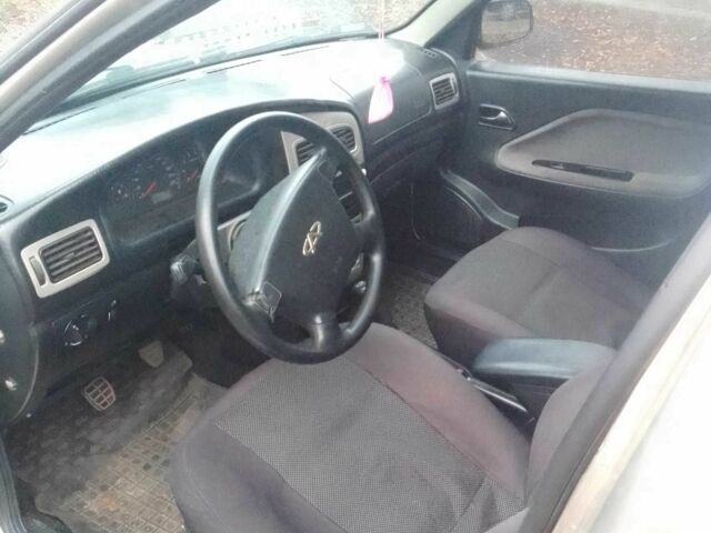 Бежевый Чери Амулет, объемом двигателя 1.6 л и пробегом 2 тыс. км за 2000 $, фото 4 на Automoto.ua