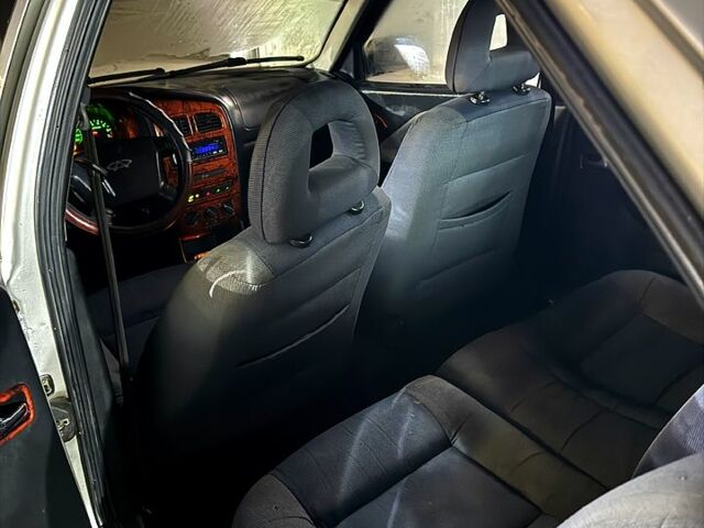 Бежевый Чери Амулет, объемом двигателя 1.6 л и пробегом 332 тыс. км за 999 $, фото 5 на Automoto.ua