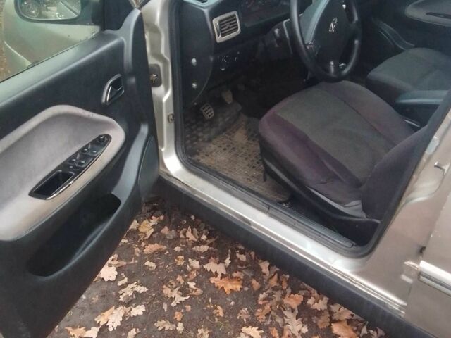 Бежевый Чери Амулет, объемом двигателя 1.6 л и пробегом 2 тыс. км за 2000 $, фото 2 на Automoto.ua