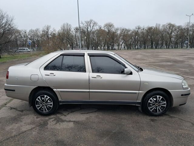 Бежевый Чери Амулет, объемом двигателя 1.6 л и пробегом 159 тыс. км за 2400 $, фото 6 на Automoto.ua