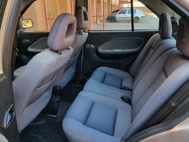 Бежевый Чери Амулет, объемом двигателя 1.6 л и пробегом 151 тыс. км за 1600 $, фото 6 на Automoto.ua