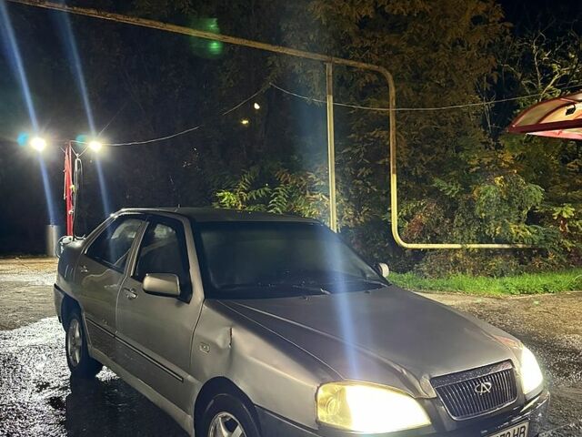 Бежевый Чери Амулет, объемом двигателя 1.6 л и пробегом 332 тыс. км за 999 $, фото 4 на Automoto.ua