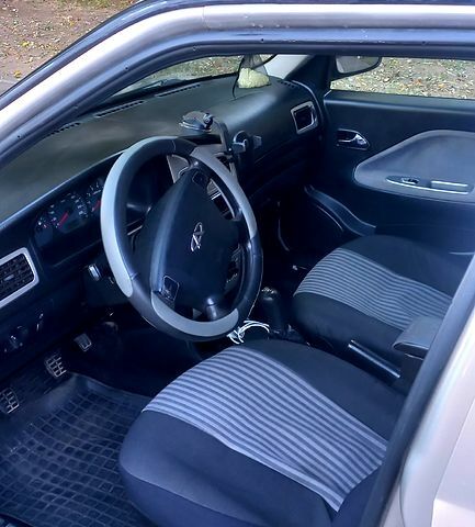 Чери Амулет 2008 в Одессе на Automoto.ua Бежевый Чери Амулет, объемом двигателя 1.6 л и пробегом 127 тыс. км за 2000 $, фото 5 на Automoto.ua