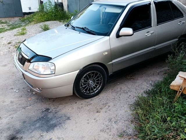 Бежевый Чери Амулет, объемом двигателя 1.6 л и пробегом 150 тыс. км за 3200 $, фото 3 на Automoto.ua