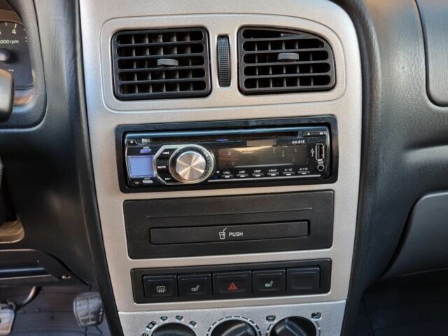 Бежевый Чери Амулет, объемом двигателя 1.6 л и пробегом 151 тыс. км за 1600 $, фото 4 на Automoto.ua