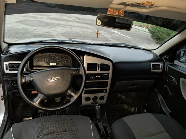 Бежевый Чери Амулет, объемом двигателя 1.6 л и пробегом 159 тыс. км за 2400 $, фото 10 на Automoto.ua