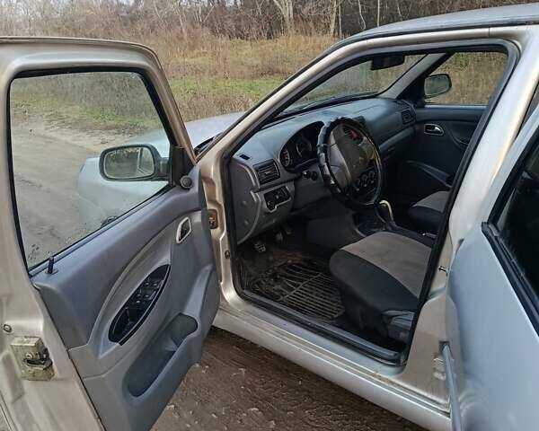 Бежевый Чери Амулет, объемом двигателя 1.5 л и пробегом 268 тыс. км за 1900 $, фото 5 на Automoto.ua